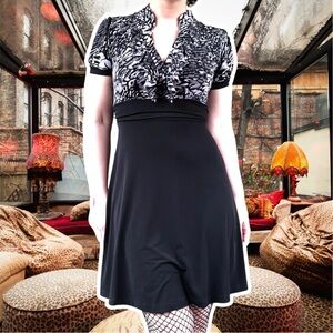 Carole Little Fit and Flare Black and White Animal Print Babydoll Dress, Size 6